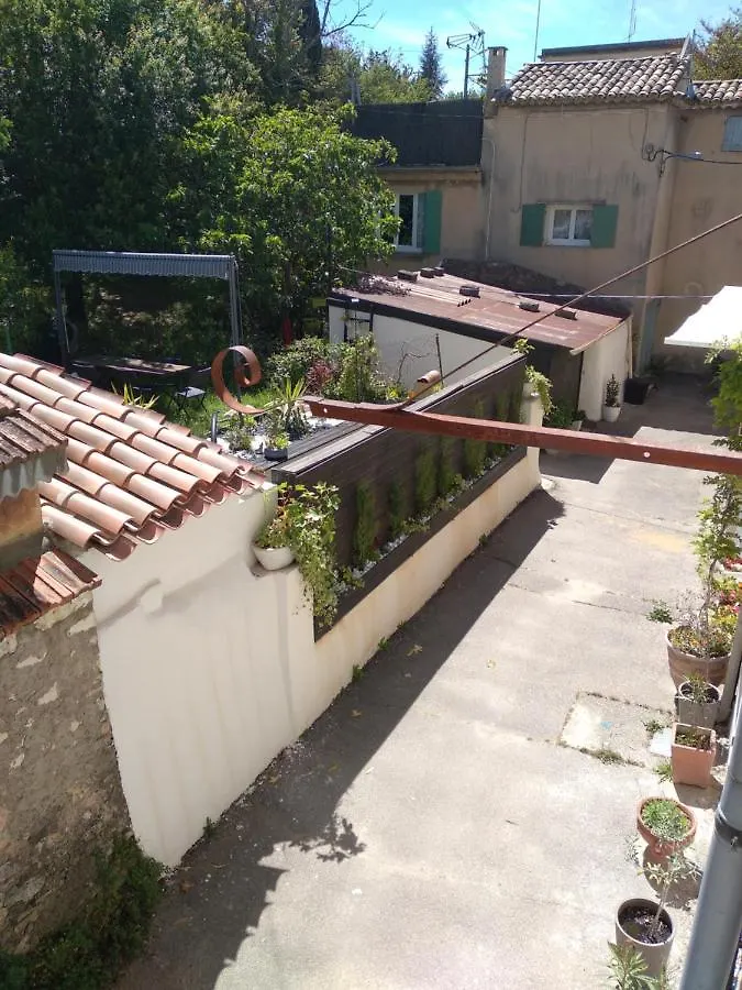 Charmante Maison de village avec Jacuzzi Apt Hébergement de vacances