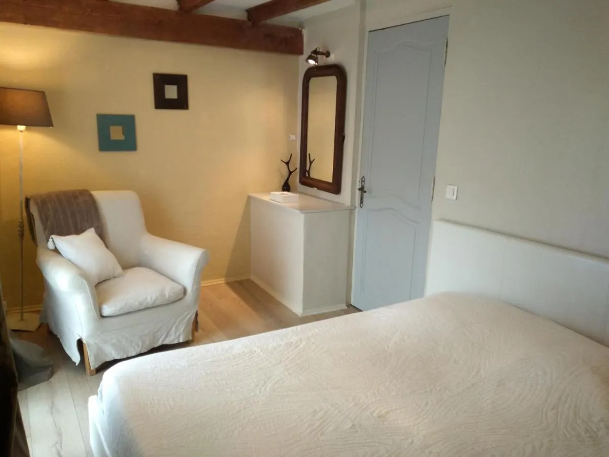Charmante Maison de village avec Jacuzzi Apt