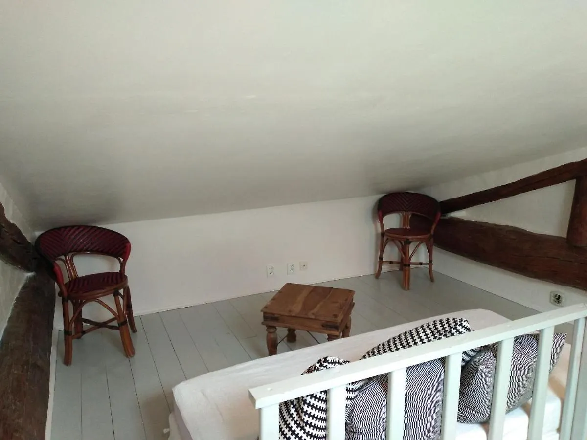 Charmante Maison de village avec Jacuzzi Apt
